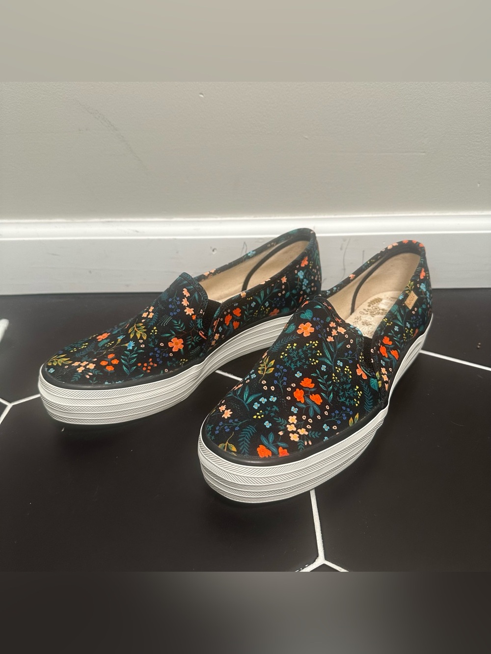 Rifle Paper Co Floral Keds womens slip on shoes size 9